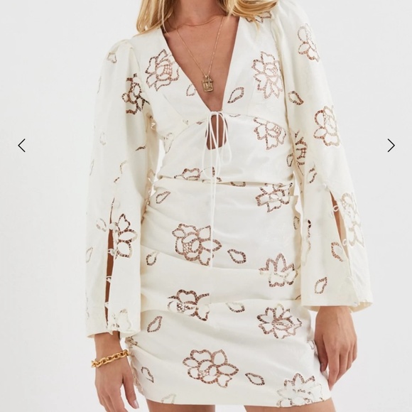 For Love And Lemons Dresses & Skirts - For Love & Lemons Renee Bell Sleeve Mini Dress